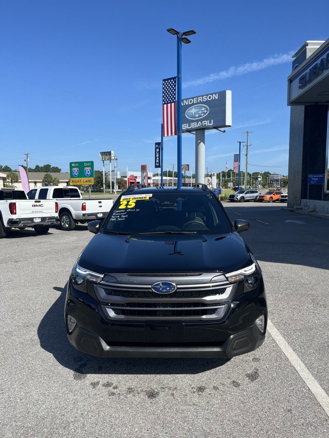 Used 2025 Subaru Forester Premium image 8