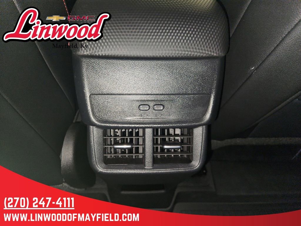 Used 2026 Chevrolet Equinox RS w/ LPO, Floor Liner Package AWD/4WD image 16