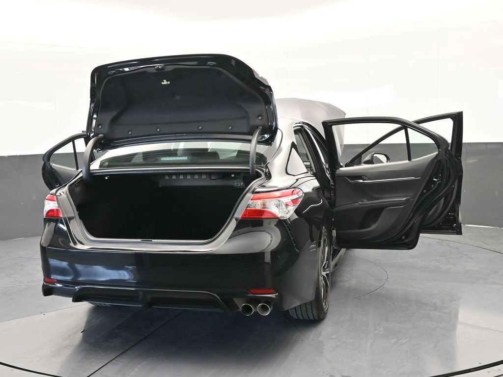 Used 2020 Toyota Camry SE image 68