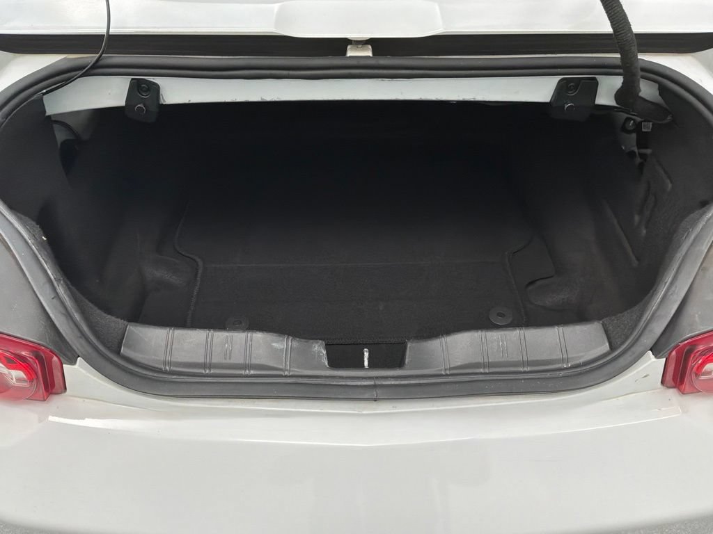 Used 2020 Chevrolet Camaro LT RWD image 25