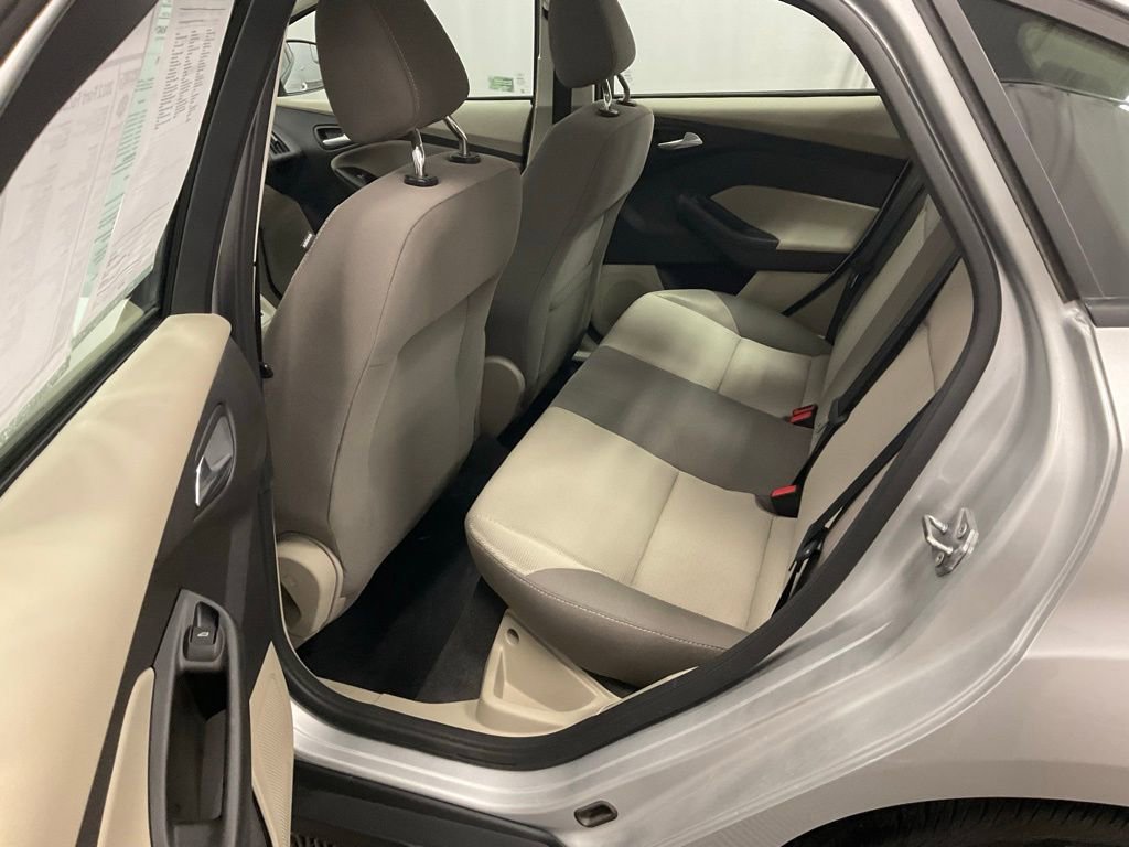 Used 2012 Ford Focus SE image 21