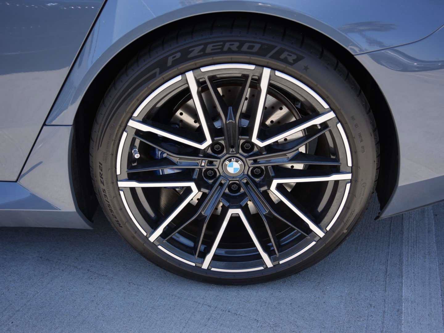 Used 2026 BMW M5 w/ Carbon Package AWD/4WD image 7