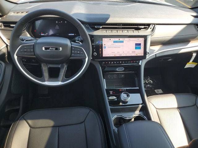 New 2026 Jeep Grand Cherokee L Limited w/ Luxury Tech Group II AWD/4WD image 13