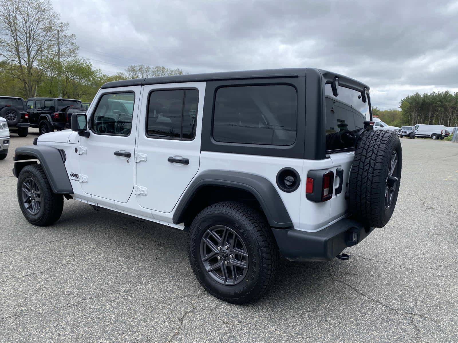 Certified 2025 Jeep Wrangler Unlimited Sport AWD/4WD image 6