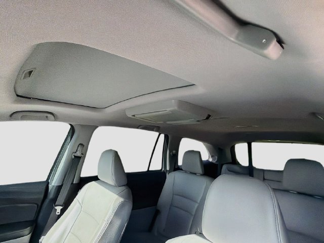 Used 2019 Honda Pilot Touring image 28