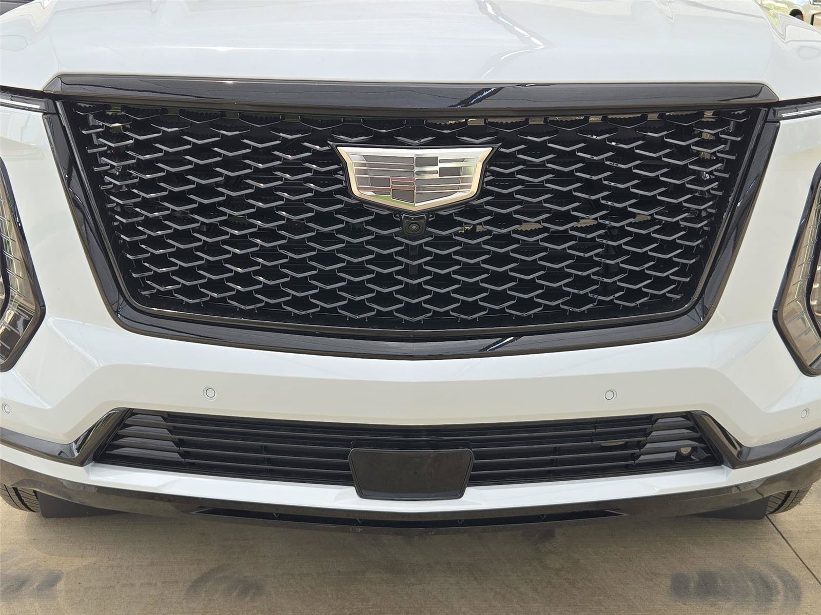 New 2026 Cadillac Escalade Platinum Sport w/ LPO, ONYX Package AWD/4WD image 6