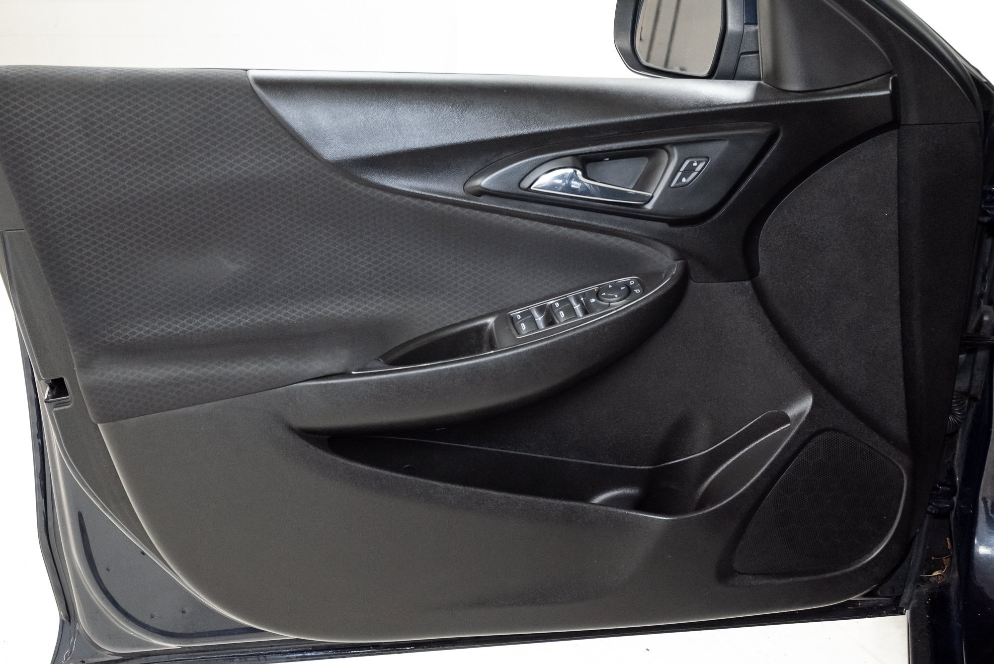 Used 2016 Chevrolet Malibu LT FWD image 9