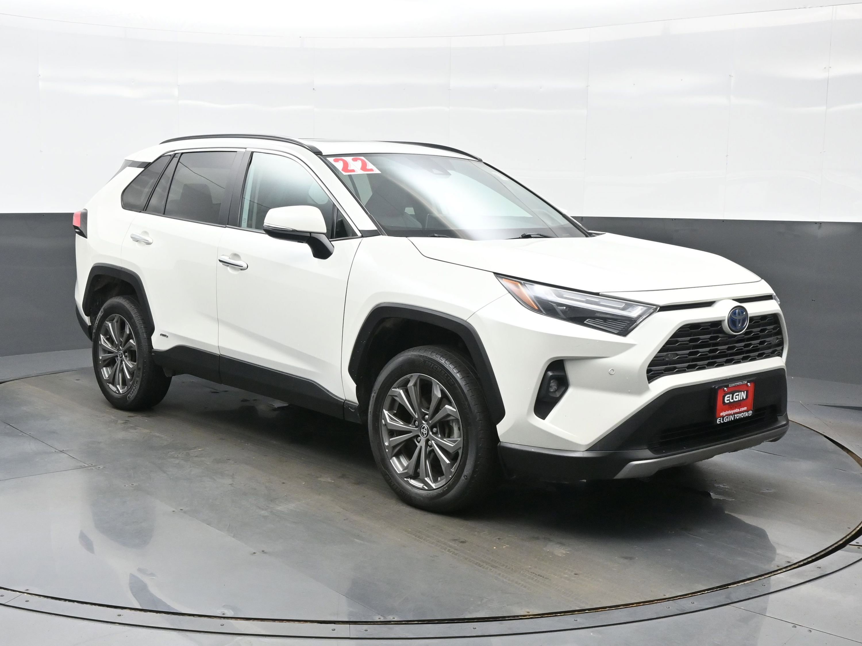 Used 2022 Toyota RAV4 Limited AWD/4WD image 8