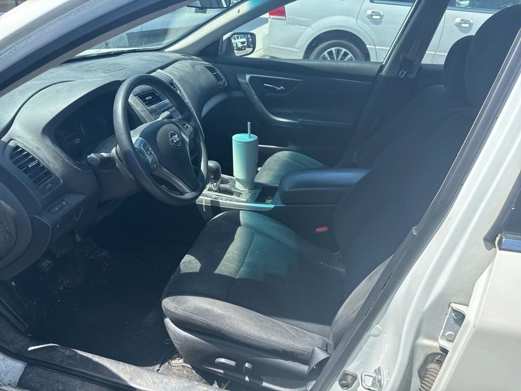 Used 2015 Nissan Altima 2.5 S w/ Power Driver Seat Package FWD image 6