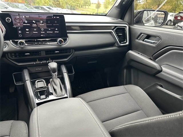 Used 2024 GMC Canyon Elevation image 16