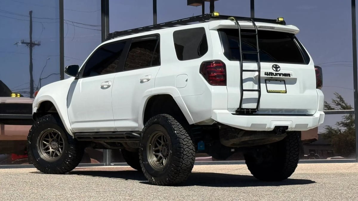Used 2023 Toyota 4Runner SR5 Premium AWD/4WD image 7