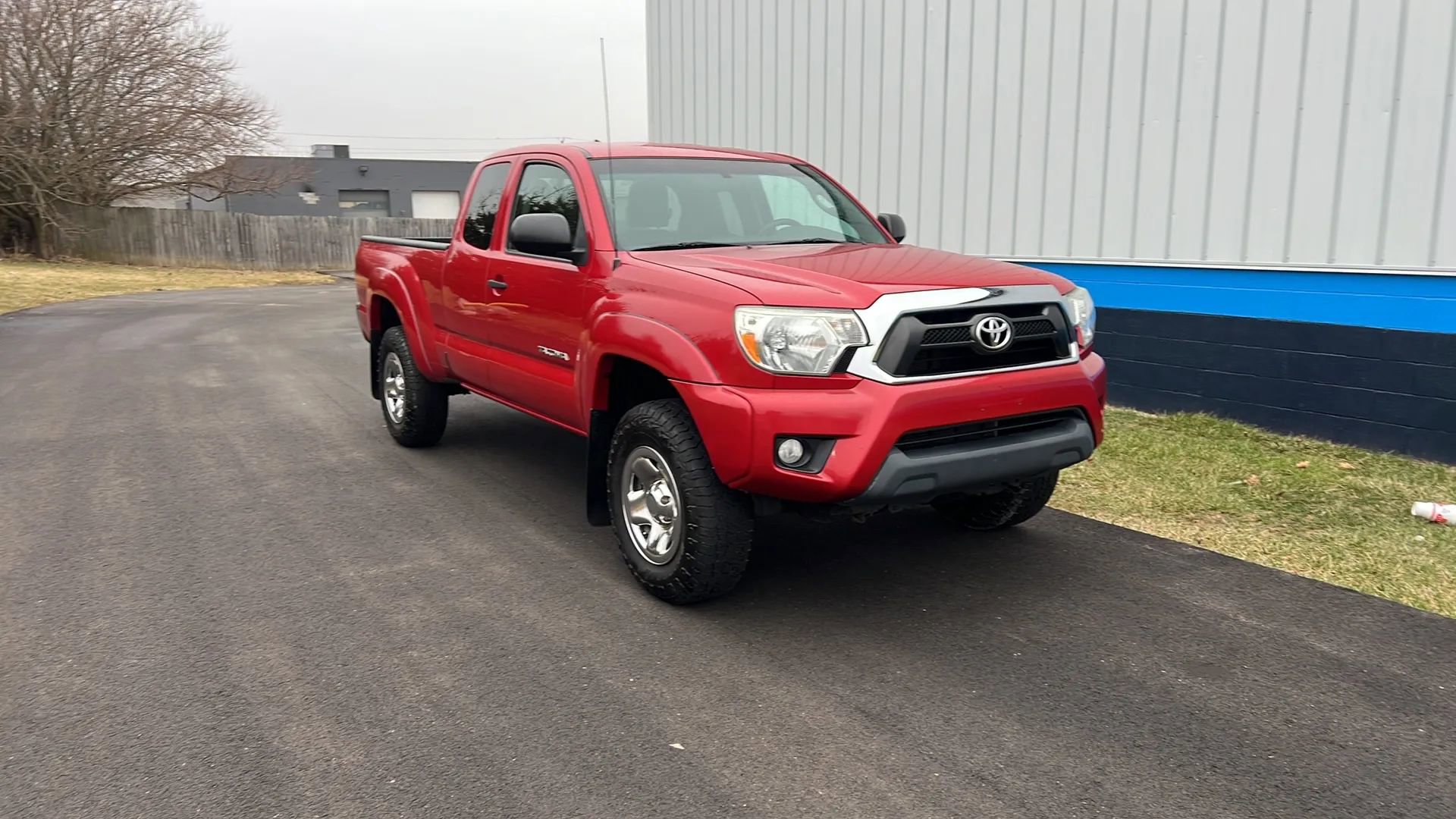 Used 2014 Toyota Tacoma 4x4 Access Cab V6 w/ SR5 Package image 3