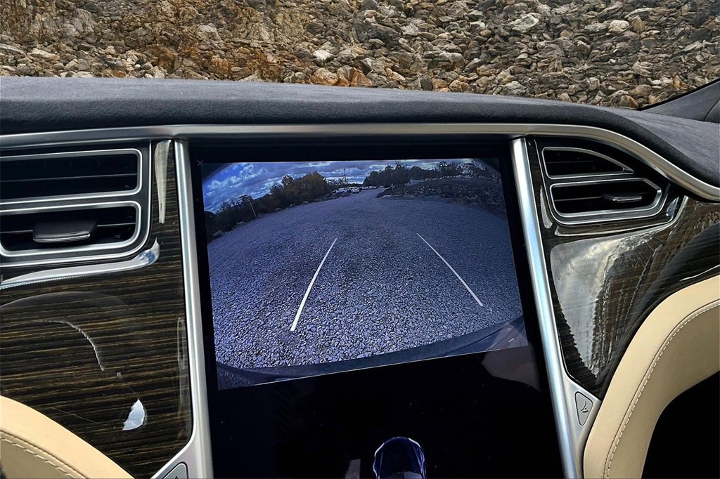 Used 2015 Tesla Model S P85D image 18