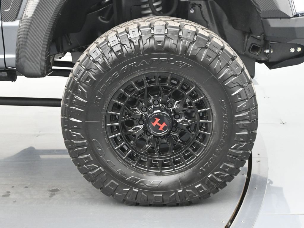 New 2026 Ford F250 Lariat w/ Black Appearance Package image 25