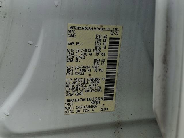 Used 2022 Nissan Titan SV image 28