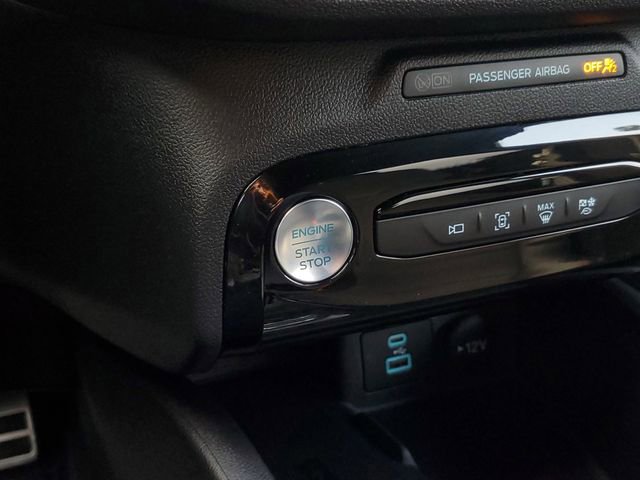 Certified 2023 Ford Escape ST-Line Select w/ Tech Pack #2 image 18