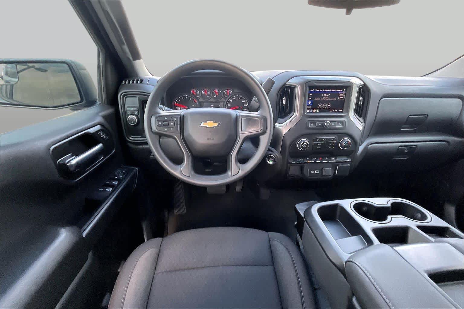 Used 2026 Chevrolet Silverado 1500 Custom RWD image 6
