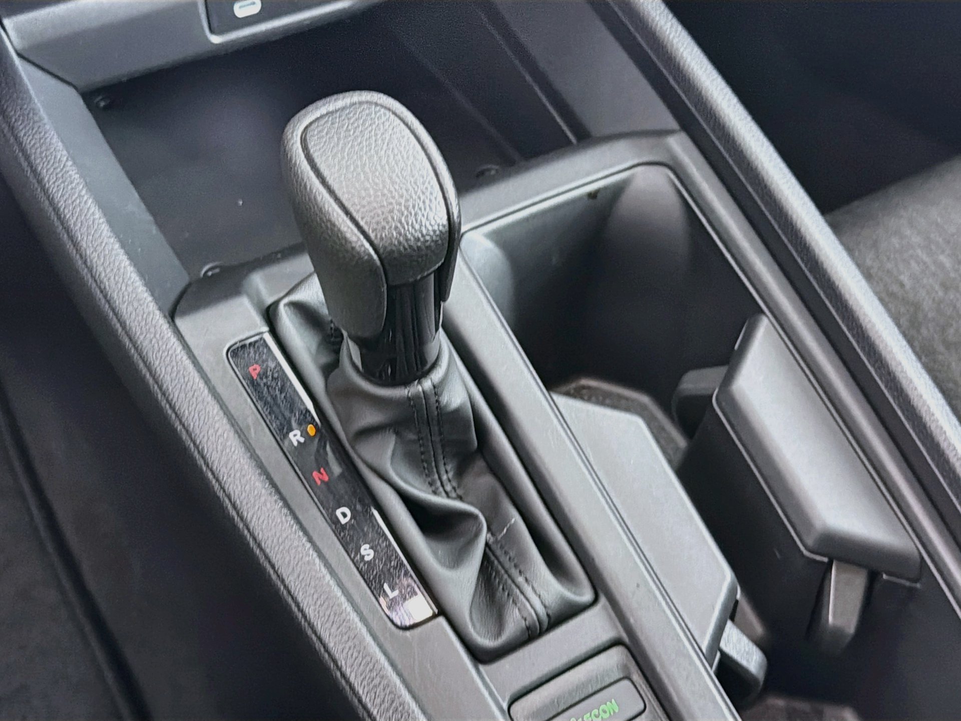 Certified 2025 Honda Accord SE image 28