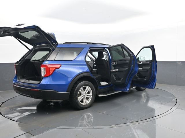 Used 2023 Ford Explorer XLT image 31