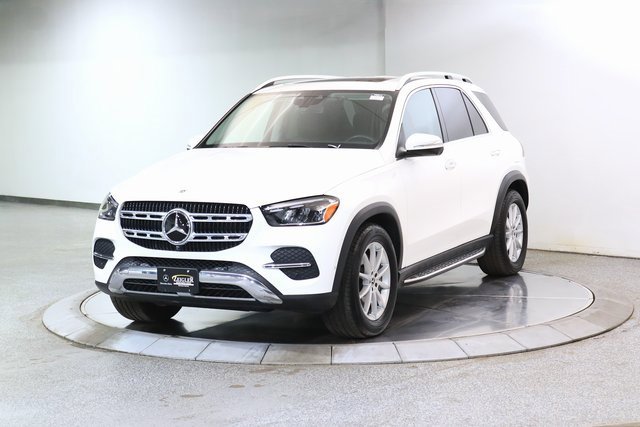 Used 2024 Mercedes-Benz GLE 450e 4MATIC w/ Driver Assistance Package image 13