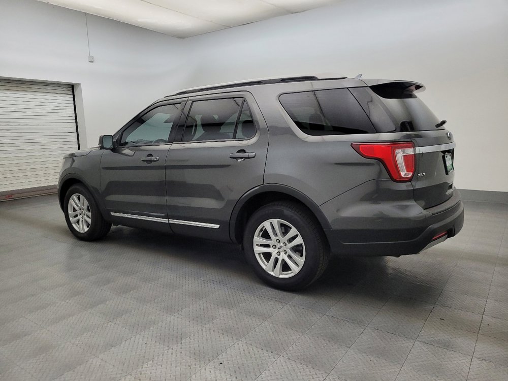 Used 2019 Ford Explorer XLT w/ Equipment Group 202A FWD image 3