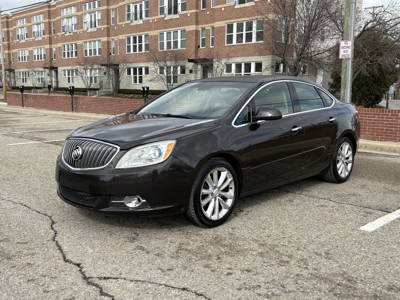Used 2013 Buick Verano FWD image 29