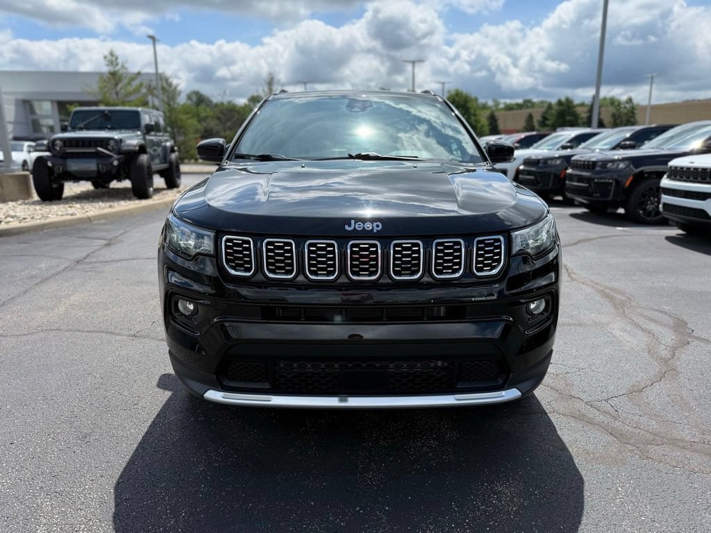 Certified 2024 Jeep Compass Limited AWD/4WD image 10
