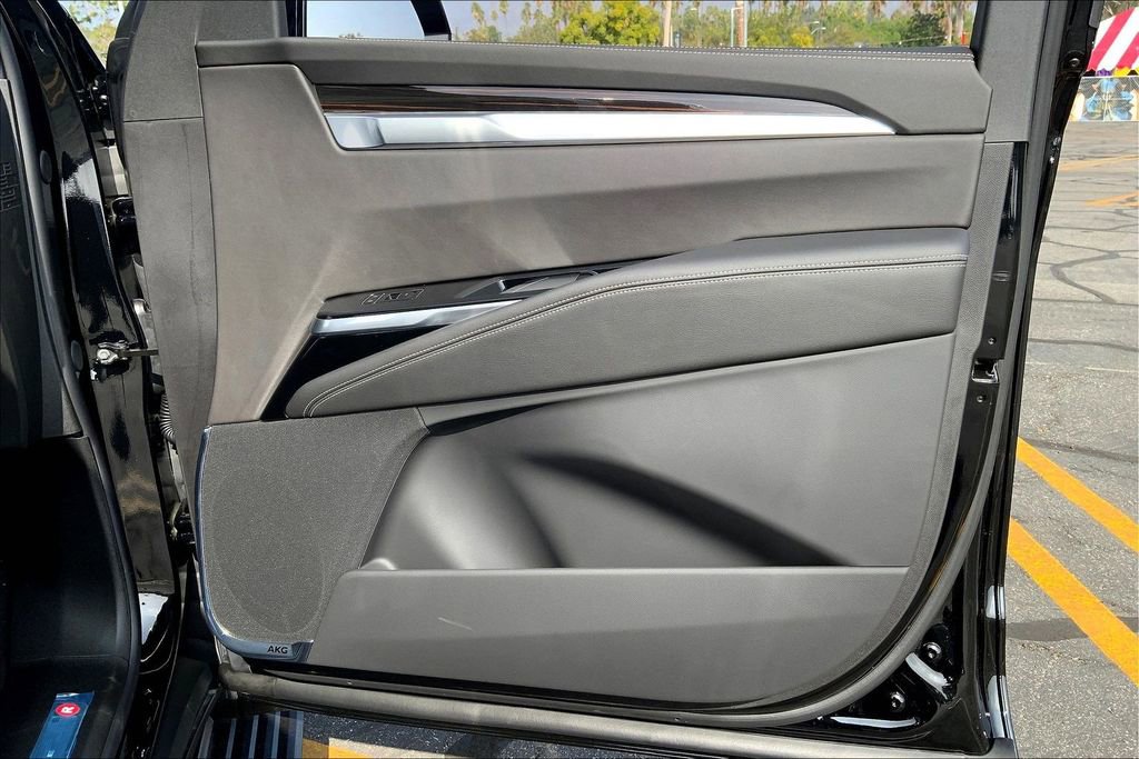 New 2026 Cadillac Escalade Luxury AWD/4WD image 33