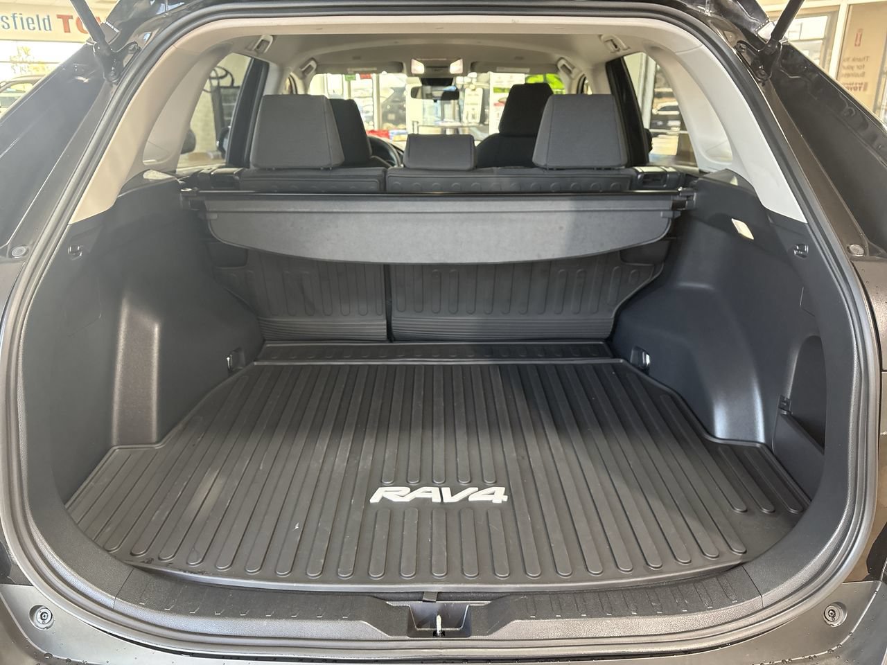 Certified 2025 Toyota RAV4 LE FWD image 24