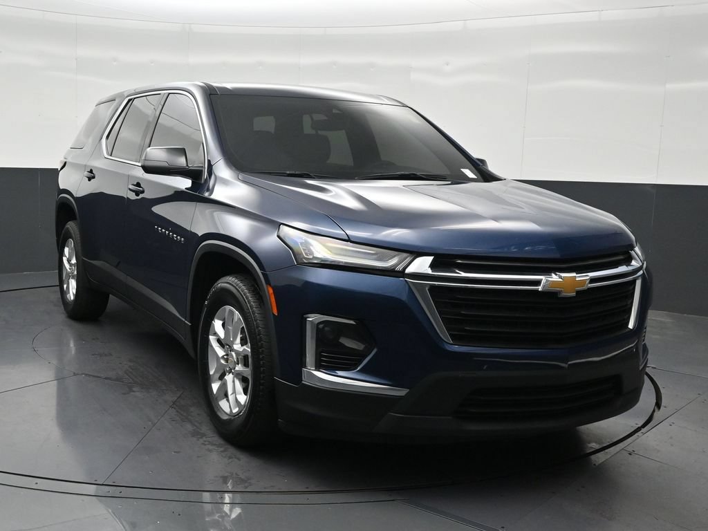 Used 2023 Chevrolet Traverse LS FWD image 8