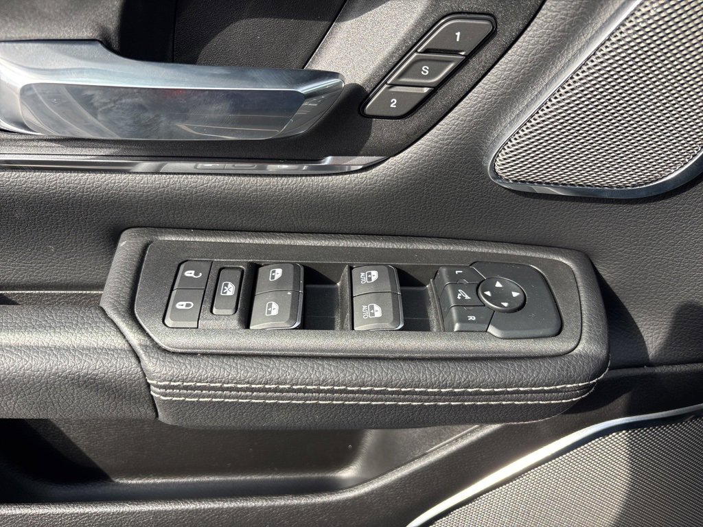 New 2026 RAM 1500 Laramie w/ Night Edition image 32