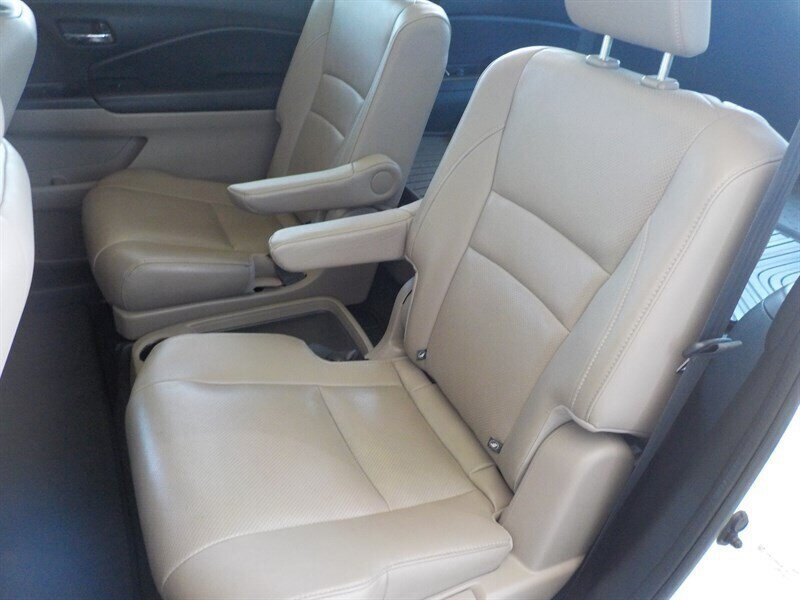 Used 2016 Honda Pilot Elite image 36