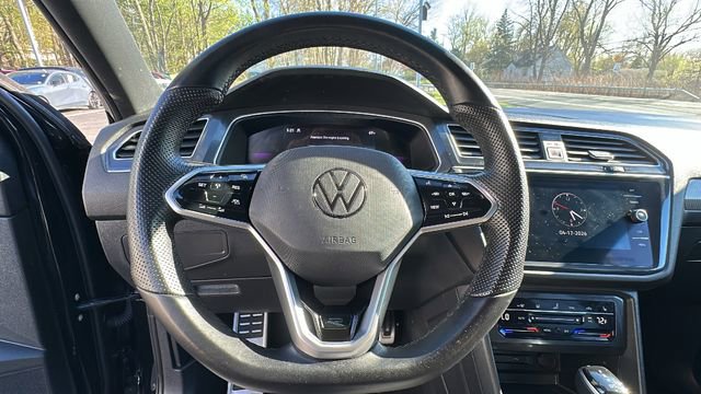 Used 2024 Volkswagen Tiguan SE R-Line image 14