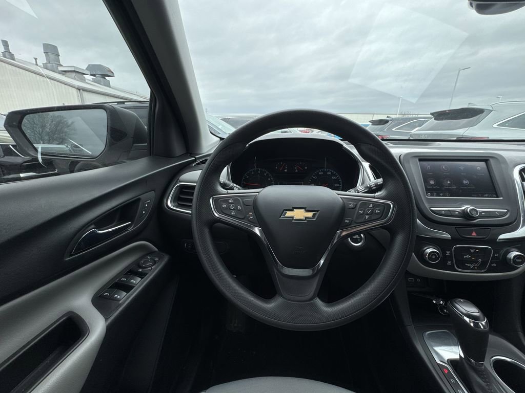 Used 2021 Chevrolet Equinox LS image 6