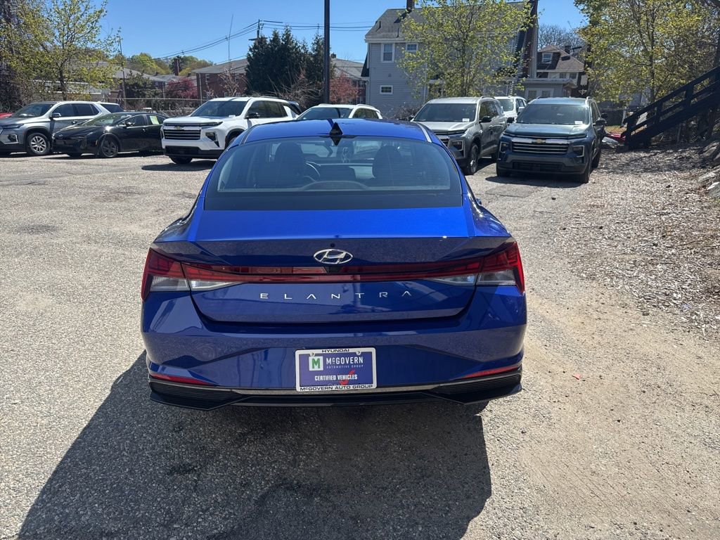 Certified 2023 Hyundai Elantra Limited FWD image 5