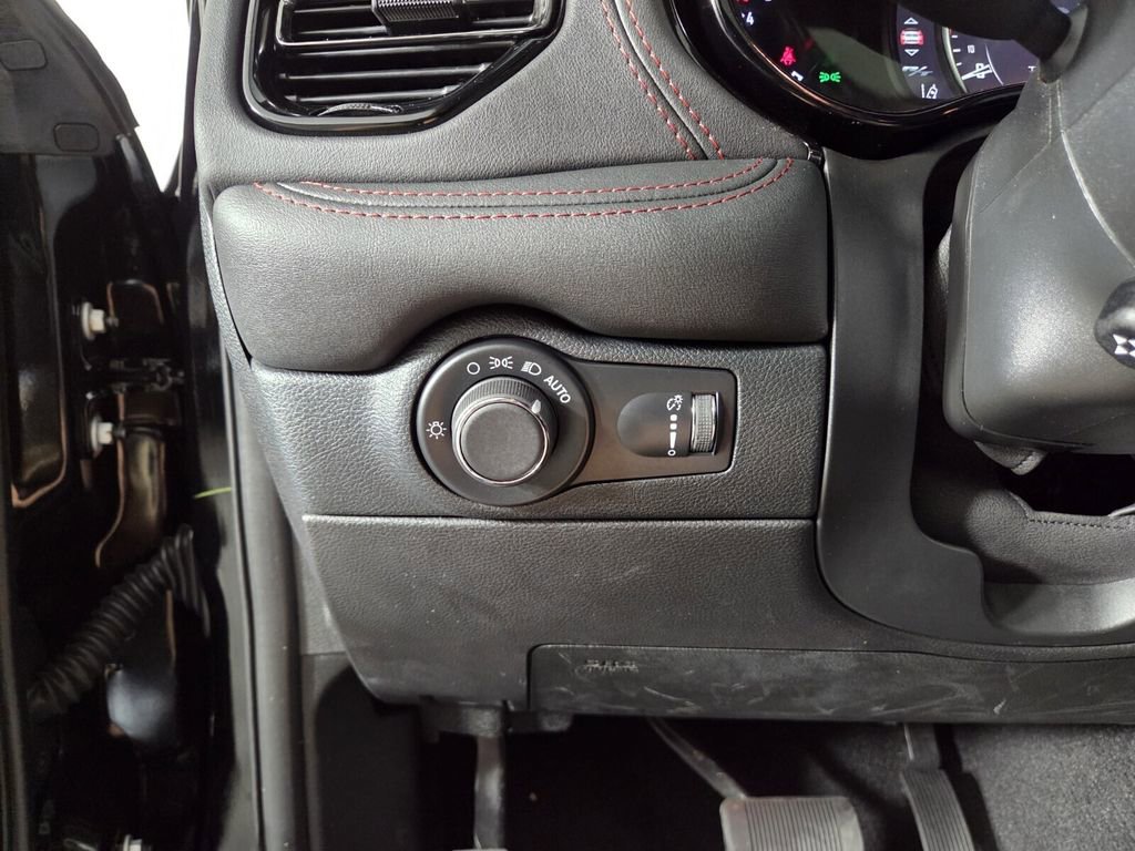 Certified 2025 Dodge Durango R/T image 23