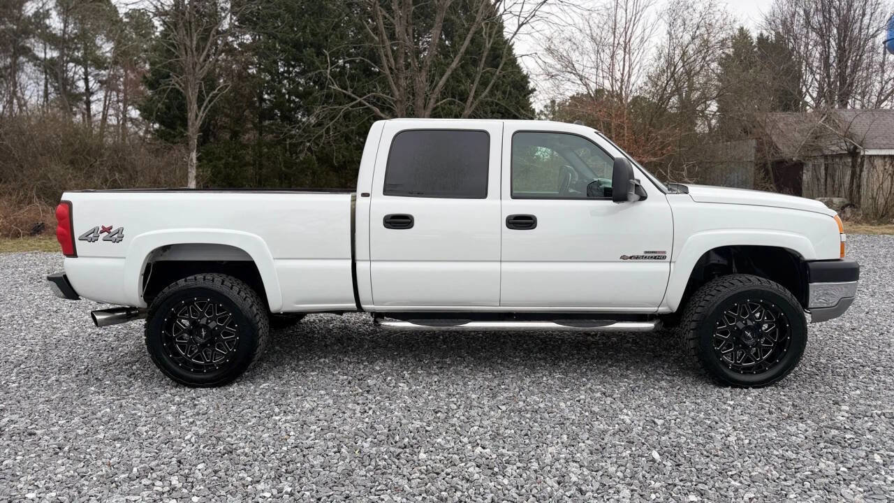 Used 2005 Chevrolet Silverado 2500 LT w/ Heavy-Duty Power Package image 9