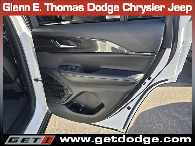 Certified 2023 Jeep Grand Cherokee Altitude RWD image 32