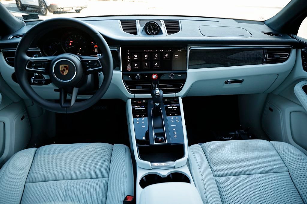 New 2026 Porsche Macan AWD/4WD image 28