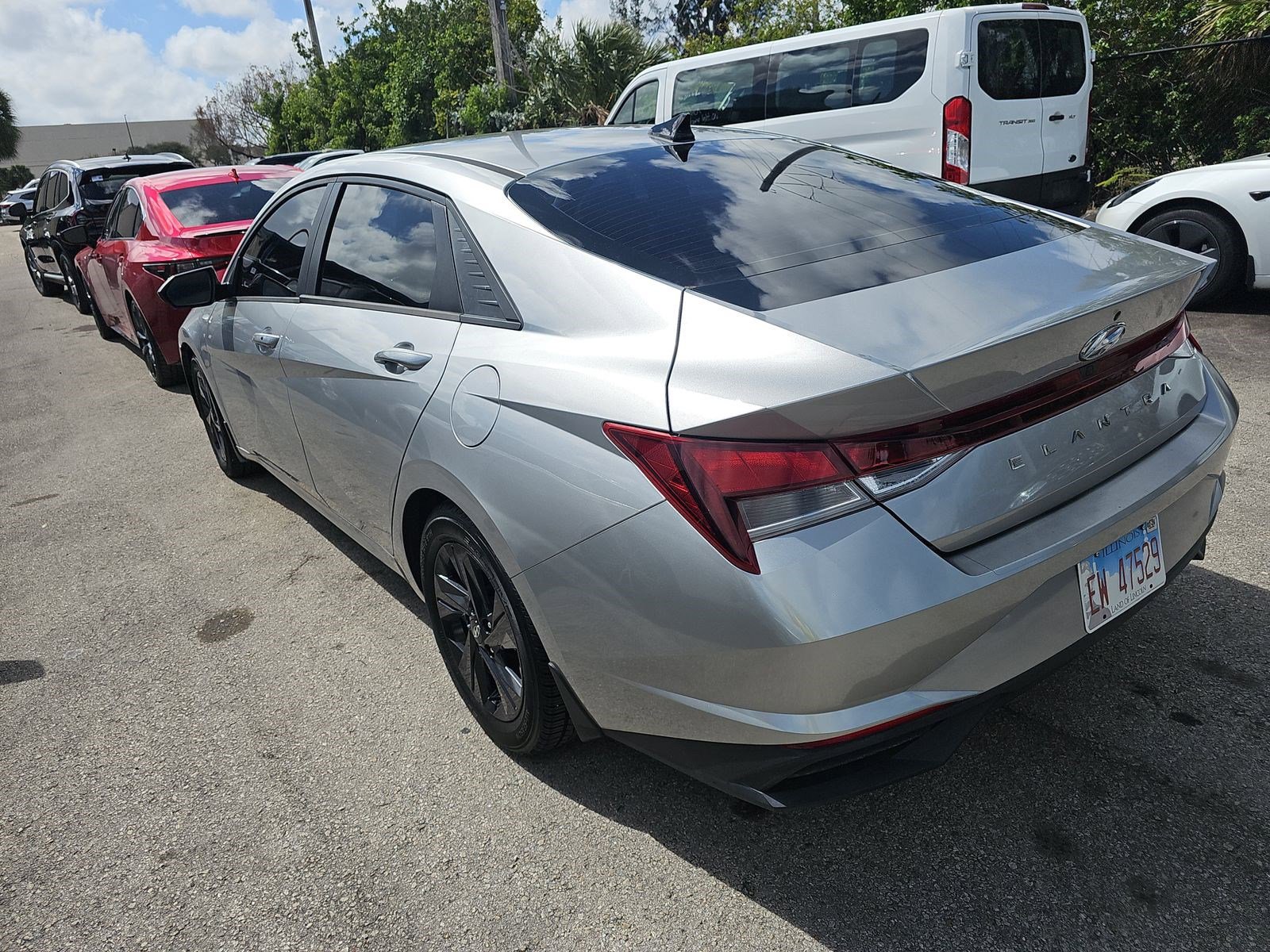Used 2021 Hyundai Elantra SEL image 8