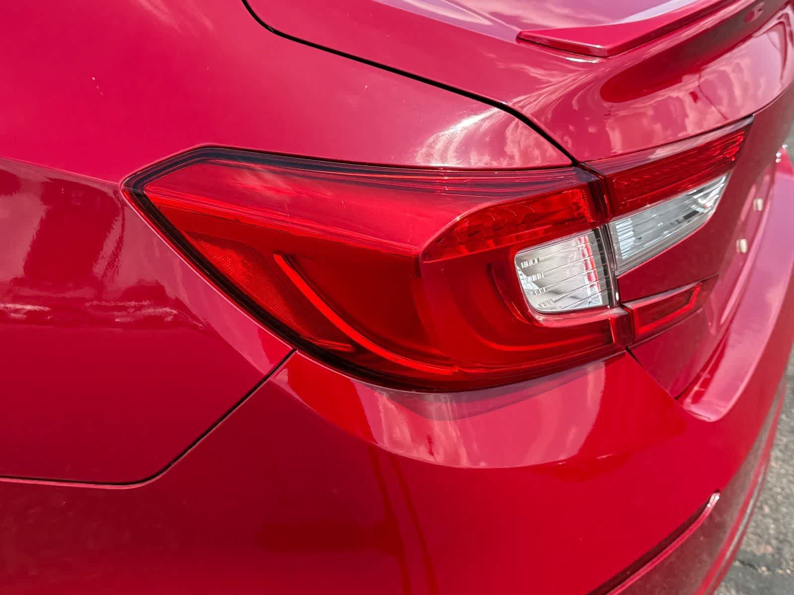 Used 2018 Honda Accord Sport image 11
