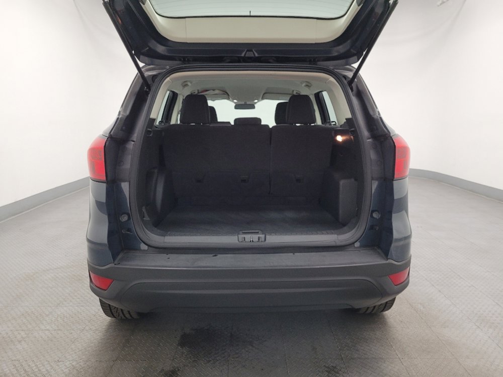 Used 2019 Ford Escape S image 29