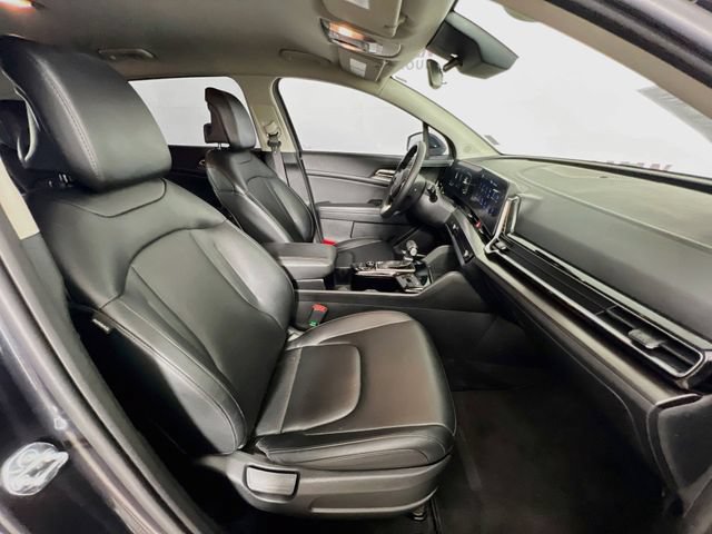 Used 2025 Kia Sportage EX FWD image 39