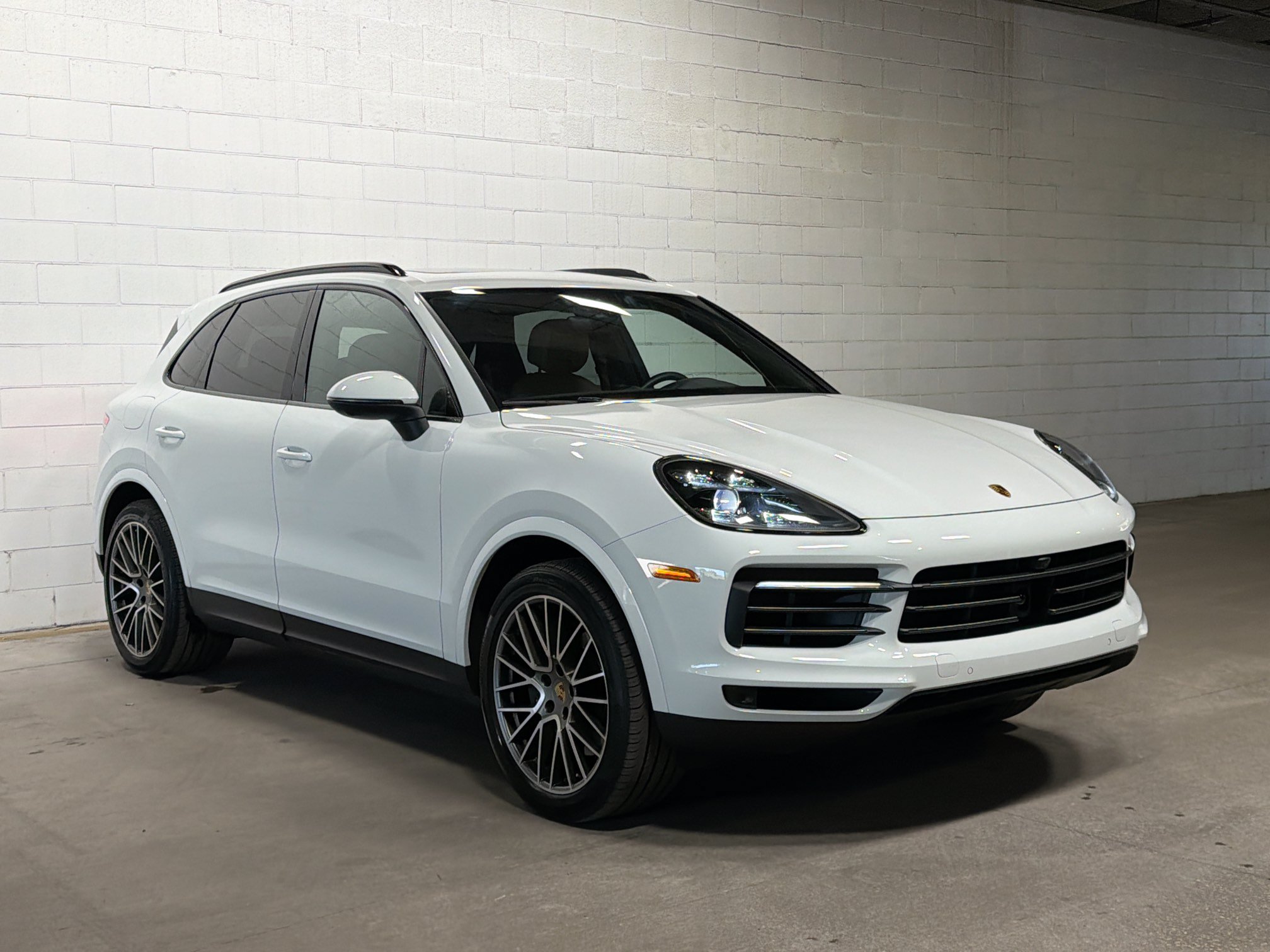 Certified 2023 Porsche Cayenne Platinum Edition AWD/4WD image 6