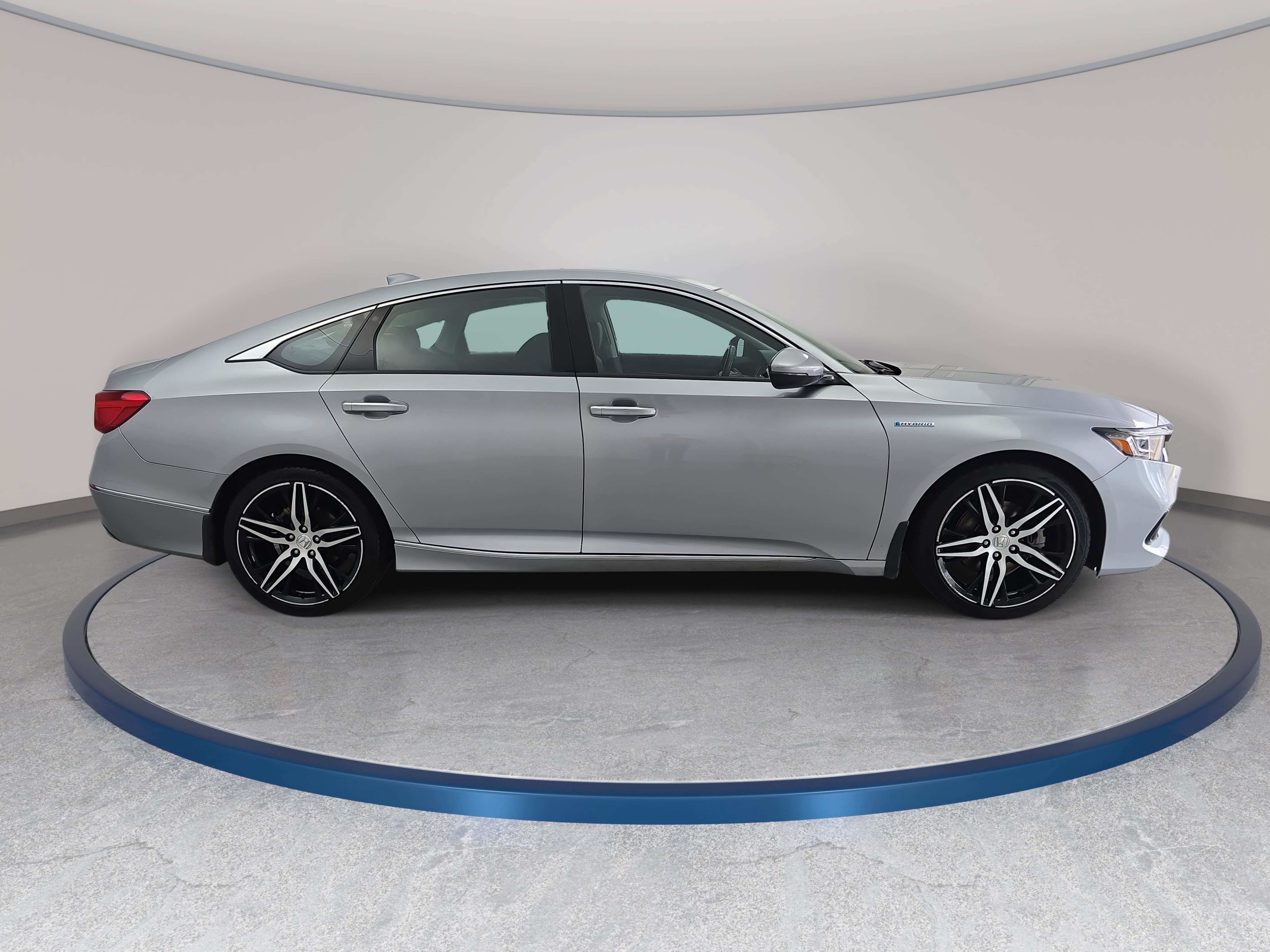 Used 2022 Honda Accord Touring image 4