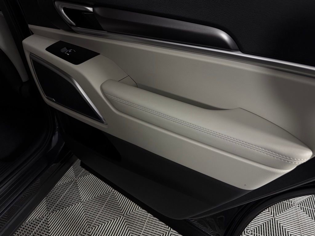 Used 2025 Kia Telluride S image 31