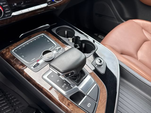 Used 2018 Audi Q7 3.0T Premium Plus AWD/4WD image 26
