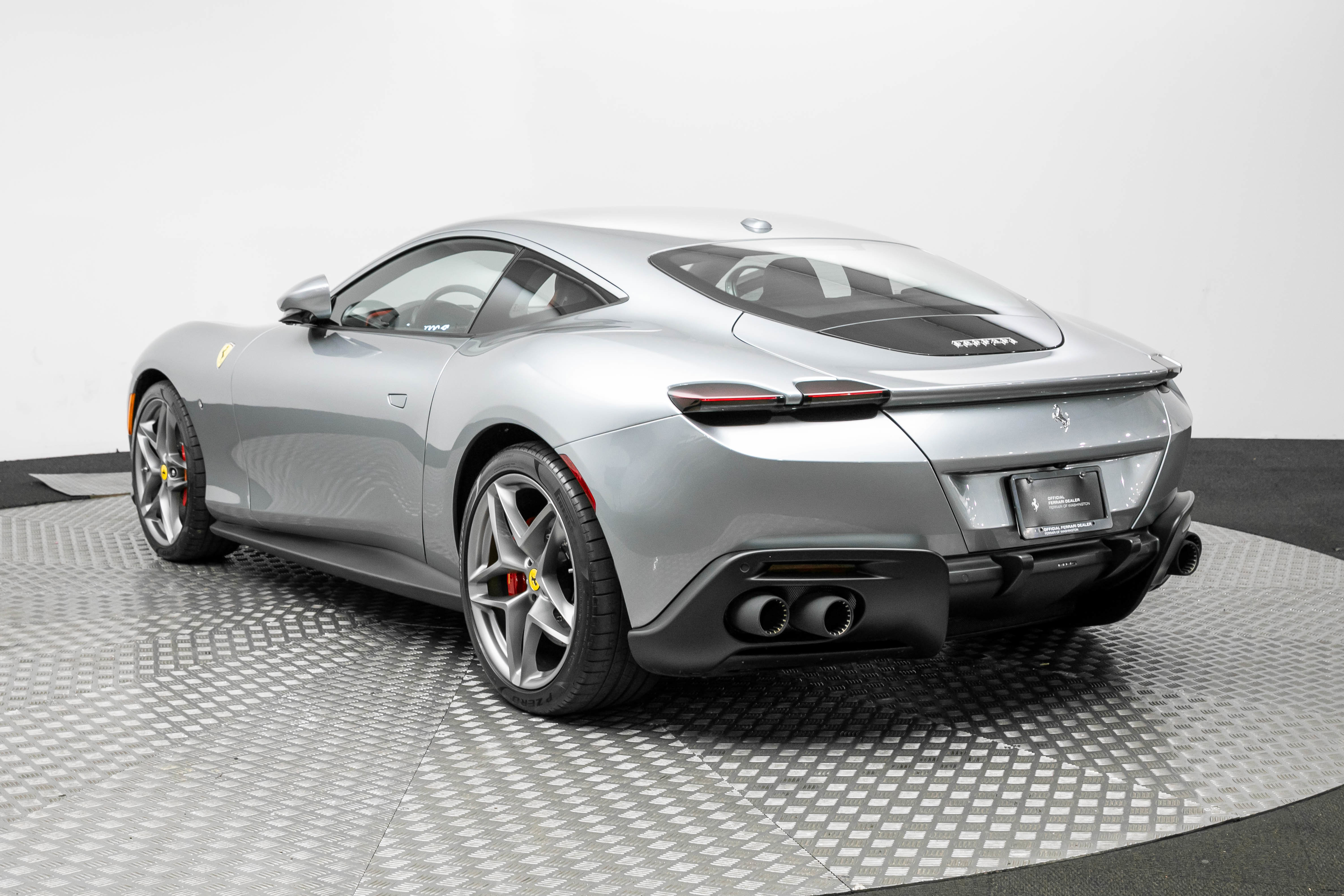 Certified 2024 Ferrari Roma image 3