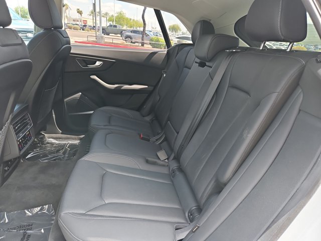 Used 2023 Audi Q8 Prestige AWD/4WD image 23