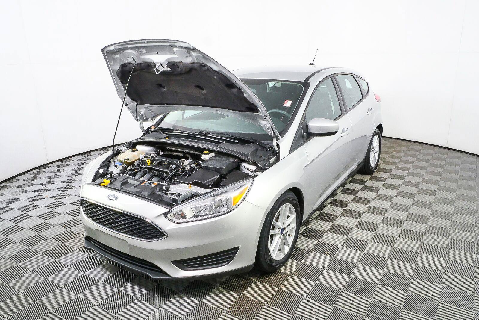 Used 2018 Ford Focus SE FWD image 31
